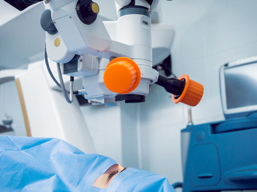 A Brief Look At Who Invented The LASIK Eye Surgery – Chronological History, Breakthroughs, & Modern Advances