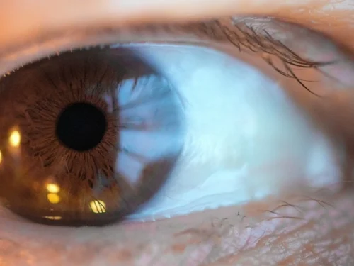 8 Benefits of LASIK for Airline Pilots (and other Demanding Careers)